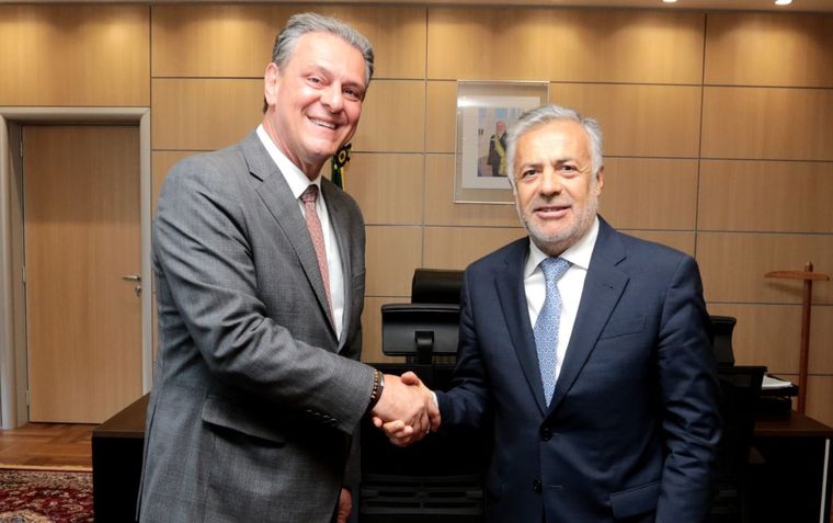 Alfredo Cornejo junto al ministro de Agricultura y Ganadería de Brasil, Carlos Fávaro. Alfredo Cornejo junto al ministro de Agricultura y Ganadería de Brasil, Carlos Fávaro.