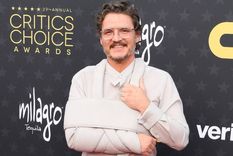 Pedro Pascal apuntó contra el culpable de su lesión en el brazo.