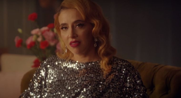 Juliana Gattas Junto a Ale Sergi, la artista presentará Hotel Miranda! en Mendoza Foto: Videoclip Enamorada