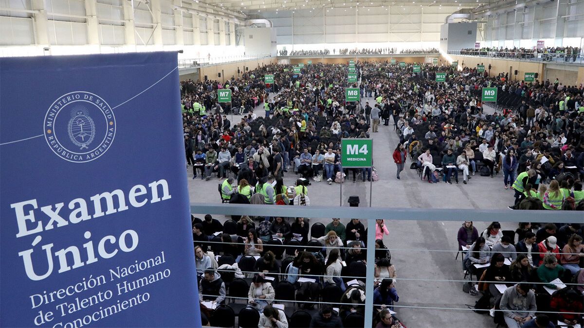 Examen de residencias médicas: el Gobierno eliminó el papel y aplicará pruebas digitales