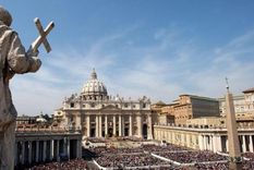 San Pedro, cuya estatua vela por los fieles en el Vaticano, fue un hombre casado. Foto: Getty Images San Pedro, cuya estatua vela por los fieles en el Vaticano, fue un hombre casado. Foto: Getty Images