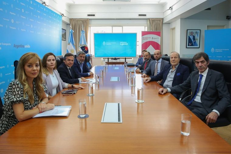 Ferraro ya tuvo la primera reunión de transición Foto: Prensa Transporte