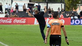 dario franco lo vivio como un hincha mas: del nervio a la euforia en una noche que ilusiona al lobo dario franco lo vivio como un hincha mas: del nervio a la euforia en una noche que ilusiona al lobo