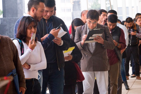 la desocupacion no crece, pero se dispara la precarizacion laboral la desocupacion no crece, pero se dispara la precarizacion laboral