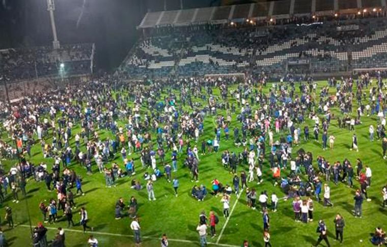 Los 81 minutos restantes del Gimnasia-Boca suspendido se jugarán el 19/10 (foto: @SDHArgentina).