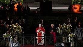 Vía Crucis en el Coliseo presidido por el Papa León XIV, Viernes Santo. Foto: @Vatican Media Vía Crucis en el Coliseo presidido por el Papa León XIV, Viernes Santo. Foto: @Vatican Media