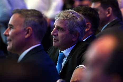 El ministro de Economía, Luis Caputo, negó irregularidades con los créditos hipotecarios. El ministro de Economía, Luis Caputo, negó irregularidades con los créditos hipotecarios.