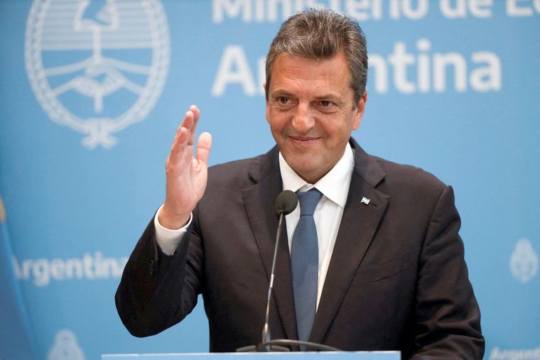 Sergio Massa sumó el apoyo oficial del gobernador electo de Rio Negro Foto: Noticias Argentinas