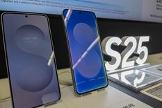 El nuevo Samsung Galaxy S25 FE llega a Argentina para redefinir la gama alta accesible. El nuevo Samsung Galaxy S25 FE llega a Argentina para redefinir la gama alta accesible.