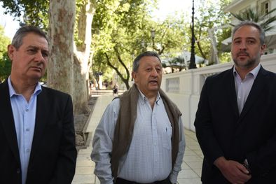 MDZol | El intendente que hizo la jugada junto a su pares. Foto: Maximiliano Ríos/MDZ