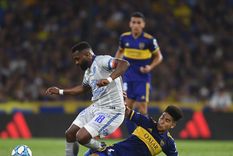 El Morro García junto a un ex compañero, Pol Fernández. Télam Foto: Télam