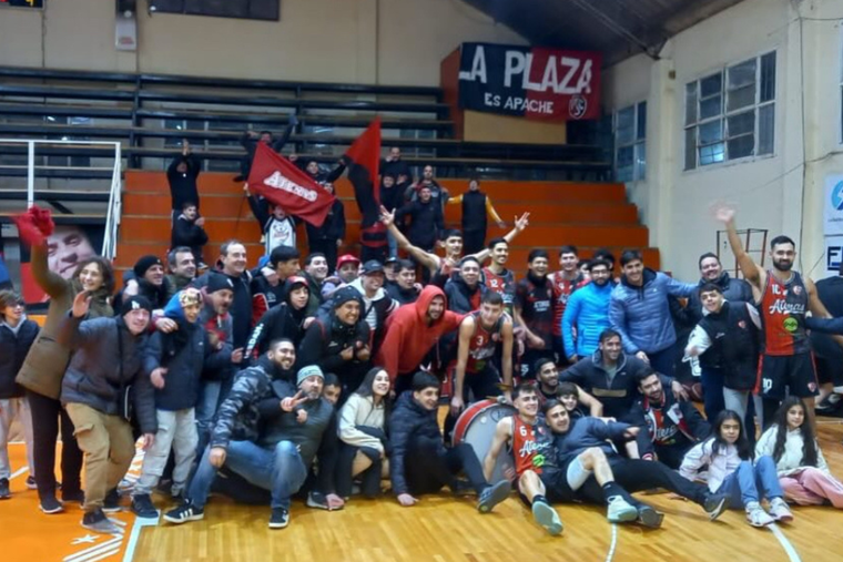 La Superliga de básquet tiene a Atenas y Godoy Cruz en semifinales. La Superliga de básquet tiene a Atenas y Godoy Cruz en semifinales.