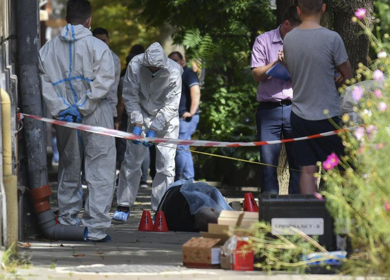 El momento del asesinato del ex presidente del Parlamento ucraniano Andriy Parubiy. Foto: EFE