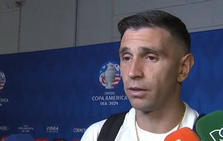 El arquero se refirió a su alocado festejo. Foto: Captura