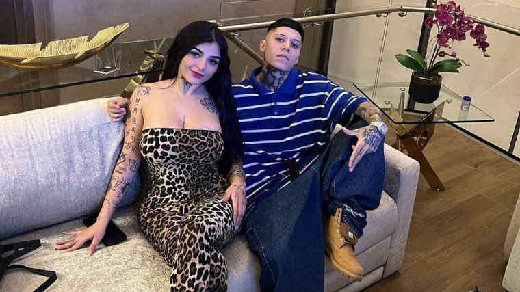 Karely Ruíz y Santa Fe Klan Juntos Foto: @karelyruiz