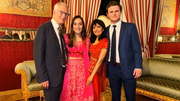 La avioneta Mitsubishi MU-2B se desplomó a 48 kilómetros del aeropuerto en un campo fangoso en Copake. Foto: Agencia AP