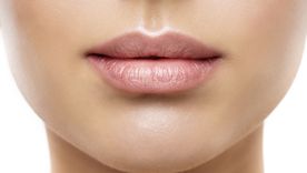 Cuidar los labios con una rutina de belleza que tenga en cuenta su limpieza e hidratación es tan necesario como conocer los trucos de belleza para lucirlos espléndidos. Foto: García Facial Plastic Surgery Blog