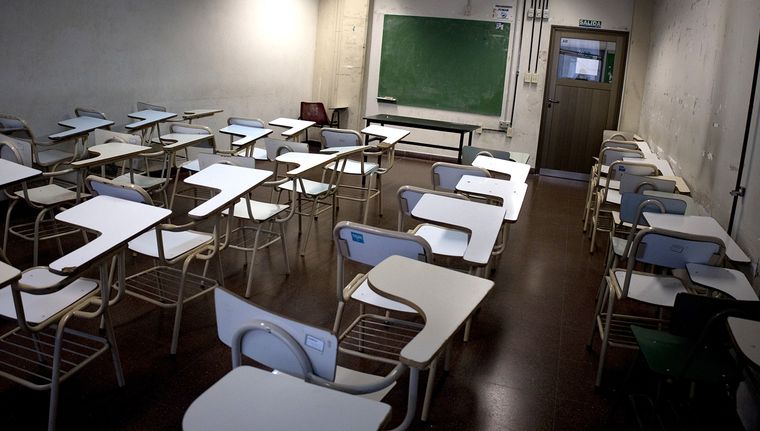 Los estudiantes que no cuenten con un 80% de asistencia a clases tienen que asistir al período de intensificación.