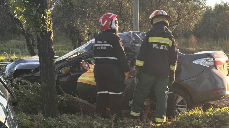 Así quedó el auto del joven que murió en el accidente ocurrido en San Rafael.&nbsp;