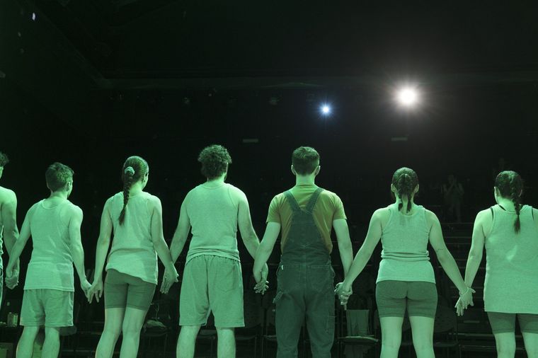 La obra de teatro Un Niño Verde llega al teatro Timbre 4. La obra de teatro Un Niño Verde llega al teatro Timbre 4.