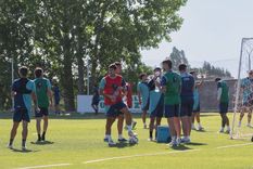 La Lepra entrenó en la Ciudad Deportiva pensando en Banfield. La Lepra entrenó en la Ciudad Deportiva pensando en Banfield.