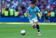 El Diablito Echeverri viajará a Estados Unidos con Manchester City.