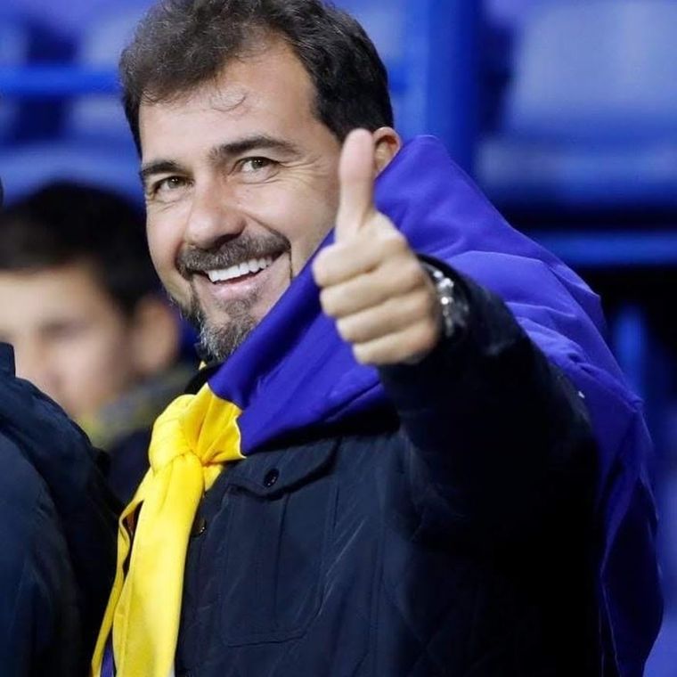 Jorge Reale fue candidato a las elecciones 2023 de Boca, pero decidió bajarse a pocos días de los comicios que Riquelme le ganó a Andrés Ibarra, quien iba acompañado por Mauricio Macri. Jorge Reale fue candidato a las elecciones 2023 de Boca, pero decidió bajarse a pocos días de los comicios que Riquelme le ganó a Andrés Ibarra, quien iba acompañado por Mauricio Macri.