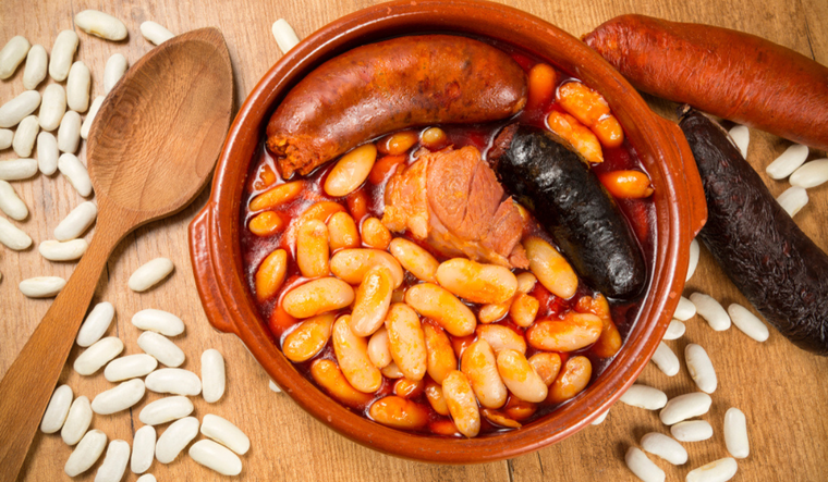 Prepara en casa la mejor fabada asturiana con nuestra guía paso a paso Foto: Shutterstock