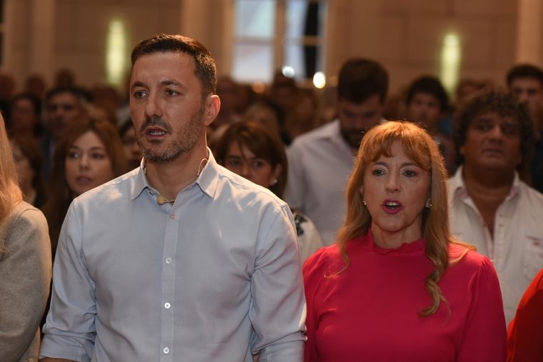 Patricia Giménez junto a Luis Petri, ambos son la fórmula del radicalismo que competirá en las PASO contra Alfredo Cornejo y Hebe Casado.