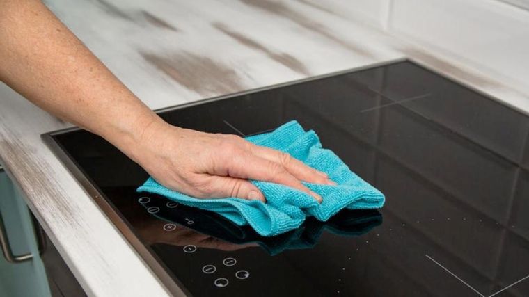 La vitrocerámica es el electrodoméstico de la cocina que más se ensucia Foto: Shutterstock