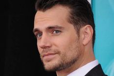 Foto: https://www.tododisca.com/otium/show/henry-cavill-y-la-vez-que-quedo-atonito-al-conocer-a-shakira/