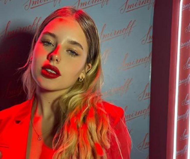 Coti Romero Coti Romero no pasa desapercibida Foto: Instagram