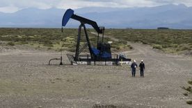 El Gobierno prorrogó la concesión de un área petrolera por 10 años. El Gobierno prorrogó la concesión de un área petrolera por 10 años.