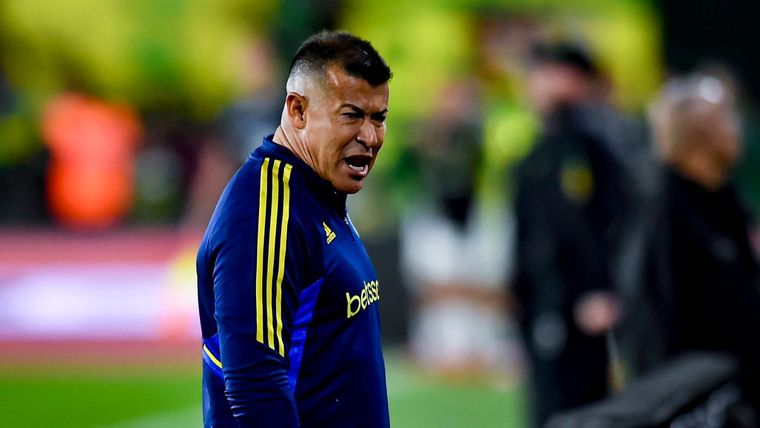 Jorge Almirón volvió a sorprender con su análisis tras otro flojo paritdo de Boca