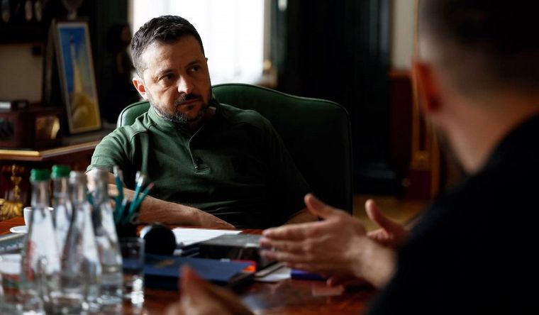 El presidente de Ucrania, Volodímir Zelenski, busca cambiar la mala imagen de su gestión. Foto Dpa El presidente de Ucrania, Volodímir Zelenski, busca cambiar la mala imagen de su gestión. Foto Dpa