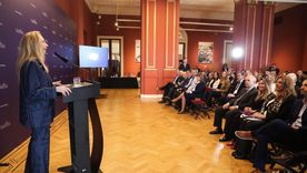 Karina Milei junto a los diputados electos de La Libertad Avanza. Karina Milei junto a los diputados electos de La Libertad Avanza.