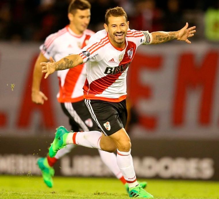 Por segundo año consecutivo, Rodrigo Mora volverá a jugar en el Ascenso del interior. Foto: @romoriita11