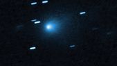 Aunque no representa peligro para la Tierra, la NASA mantendrá bajo observación al cometa 3I/ATLAS por sus extraños movimientos. Aunque no representa peligro para la Tierra, la NASA mantendrá bajo observación al cometa 3I/ATLAS por sus extraños movimientos.