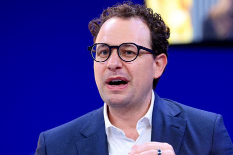 Dario Amodei, director ejecutivo de Anthropic, ha visto cómo los modelos de su empresa son objeto de un escrutinio cada vez mayor. Dario Amodei, director ejecutivo de Anthropic, ha visto cómo los modelos de su empresa son objeto de un escrutinio cada vez mayor.