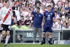 Fernando Machado ocupa provisoriamente el puesto de DT ante la sanción de Medina. Foto: Fotobaires Fernando Machado ocupa provisoriamente el puesto de DT ante la sanción de Medina. Foto: Fotobaires