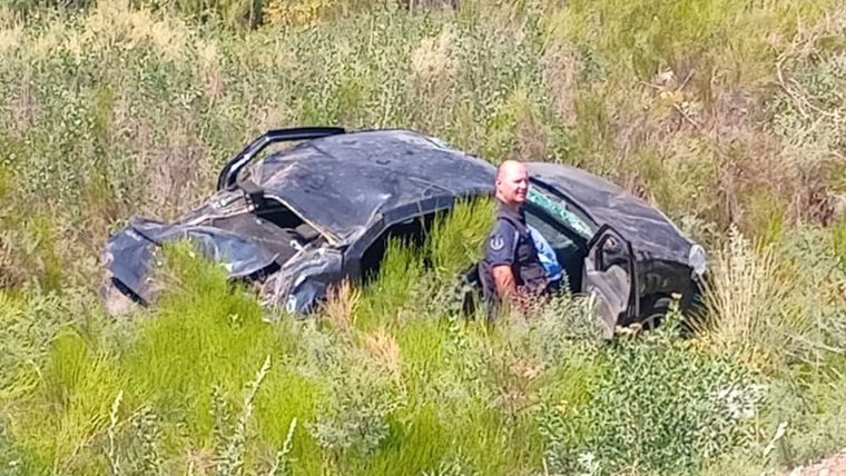 El vehículo tras el choque. Foto: Policía de Mendoza
