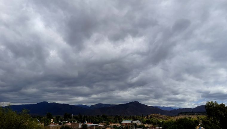 Habrá inestabilidad durante toda la jornada. Foto: Walter Moreno/Mdz con Moto G 24
