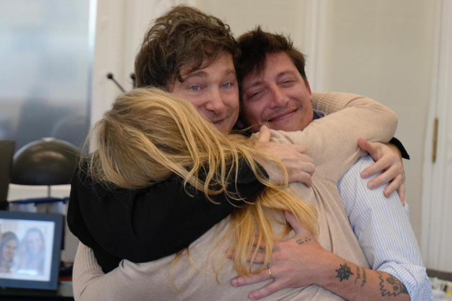 Javier Milei con su hermana Karina y Santiago Caputo