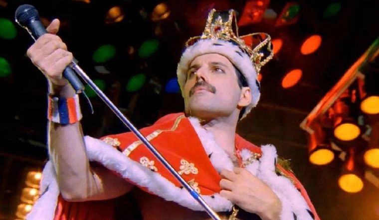 Se subastarán cerca de 1500 objetos personales de Freddie Mercury.