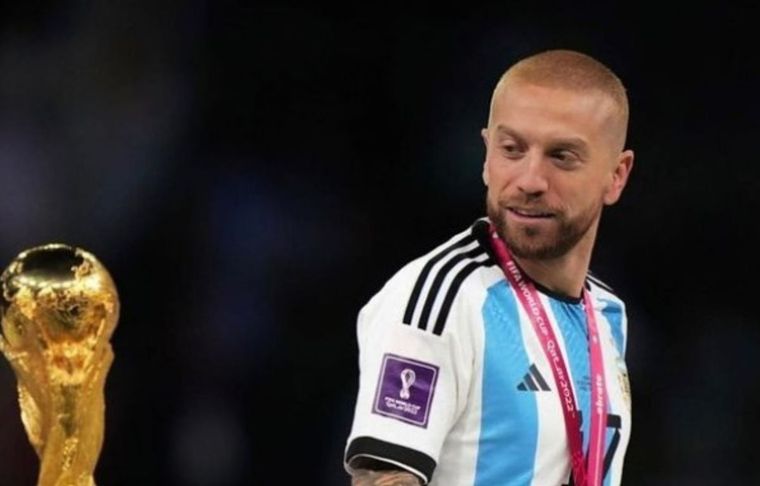 El Papu Gómez realizó una particular publicación en Instagram Foto: @papugomez_official