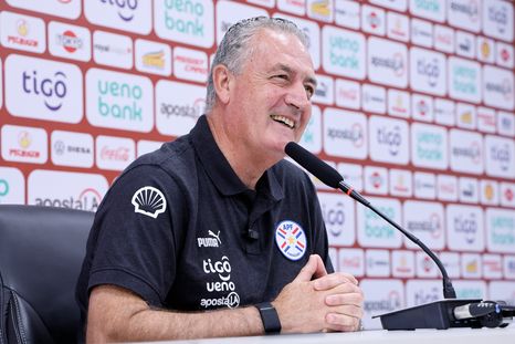 Gustavo Alfaro conmovió a los periodistas de Paraguay previo al choque definitorio de la Albirroja para volver al Mundial. Gustavo Alfaro conmovió a los periodistas de Paraguay previo al choque definitorio de la Albirroja para volver al Mundial.