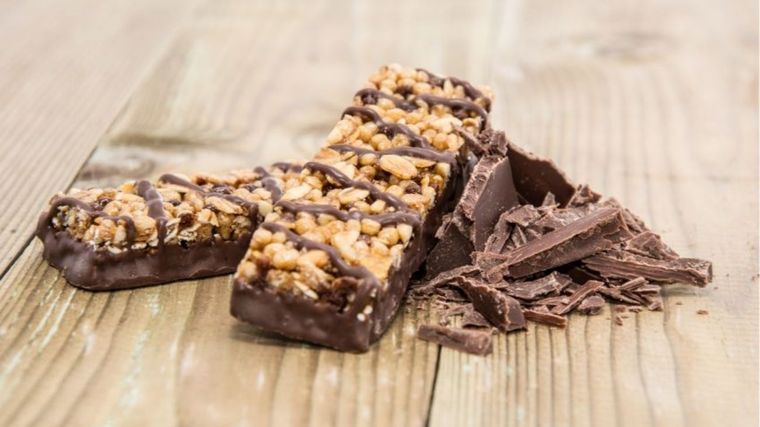 Aprende a preparar barritas de cereales caseras Foto: Shutterstock