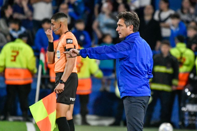 El primer gol de Vélez ante Atlético Tucumán enloqueció a Guillermo Barros Schelotto.
