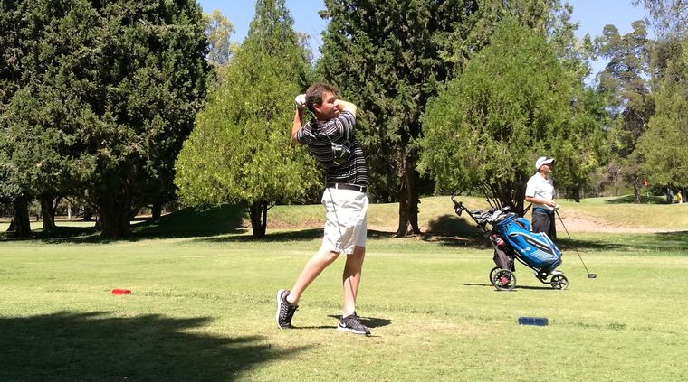 Lucas Murad se coronó en Primera Caballeros Foto: Juan Borsani/MDZ