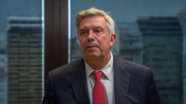 Mauricio D'Alessandro renunció a la defensa de Fabiola Yánez. Mauricio D'Alessandro renunció a la defensa de Fabiola Yánez.